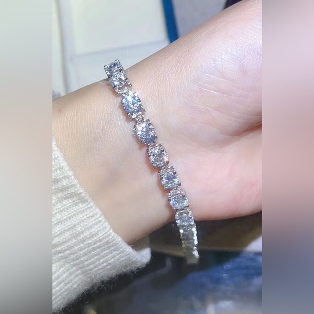 10 Carat Moissanite Diamond Women’s Sterling Silver Tennis Bracelet